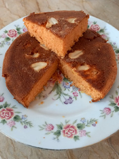 A picture of Peanut cake with rose flavour 🍰🥜🥜🍰without oven.