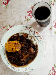 Una foto de Porotos-Poroteada-Feijão-Feijoada
