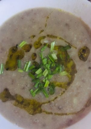 A picture of Lebanese Makhlouta (Mixed Grains Stew).