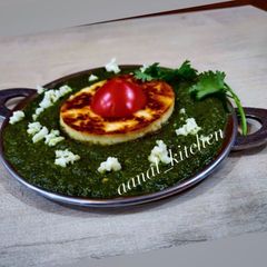 A picture of Palak paneer.