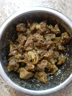 செட்டிநாடு மட்டன் சுக்கா(Chettinadu mutton sukka recipe in tamil) செய்முறை முக்கிய புகைப்படம்