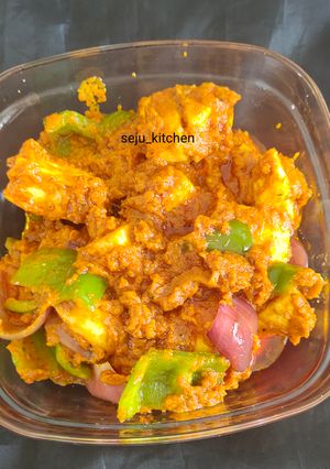 કઢાઈ પનીર (Kadhai Paneer Recipe In Gujarati) રેસીપી મુખ્ય ફોટો