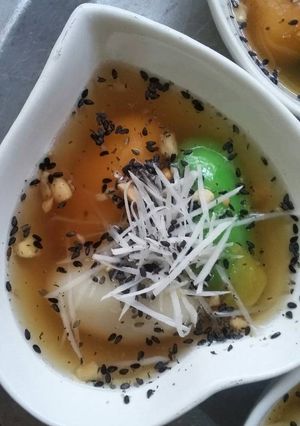 Hình của món Bánh trôi tàu tam sắc.