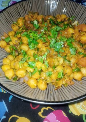 A picture of Cumin Garlic Chaat.