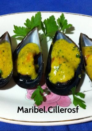 Una foto de Mejillones con mostaza