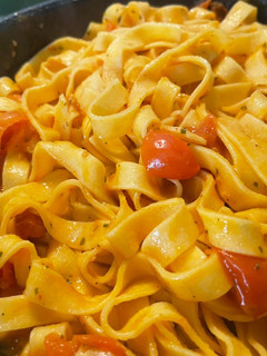 Una foto de Pasta con cherry