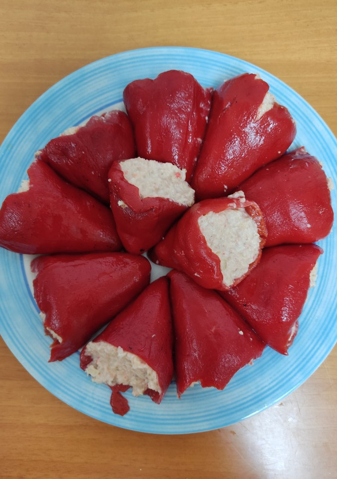 Una foto de Pimientos del piquillo rellenos