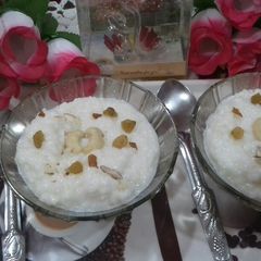 A picture of Rice kheer.