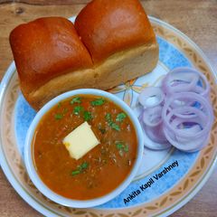 A picture of Pav Bhaji.