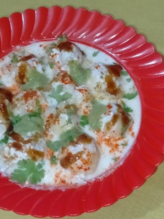 दही बड़ा(dahi bada recipe in hindi) रेसिपी मुख्य फोटो