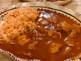 Mole Rojo con Trocitos de puerco
