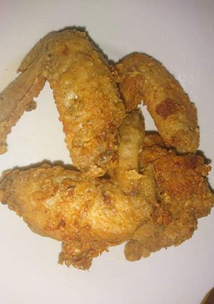 A picture of Marinated Chicken Wings.