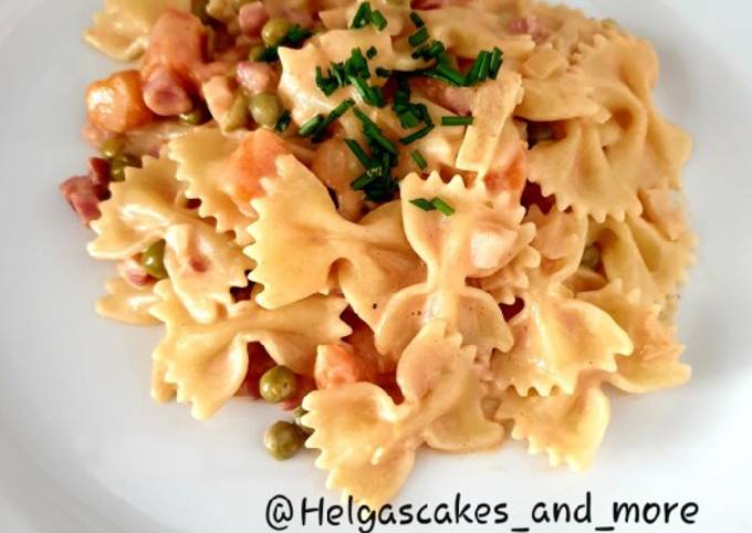 Pasta mit Erbsen und Sahne