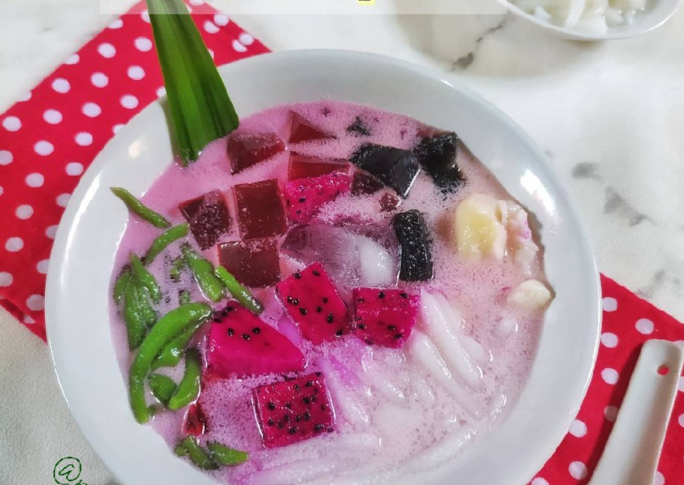 Es Tebak Spesial Dragon Fruit