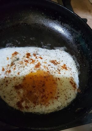 A picture of 3 spice Half fry Egg.