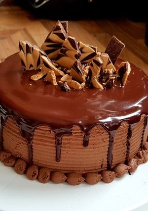 A picture of Chocolate Cake with Amazing Chocolate Buttercream.