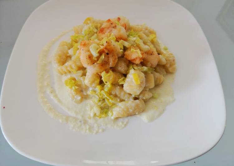 Malloreddus con porri e gamberi