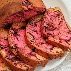 A picture of 3 color Marble Cake.