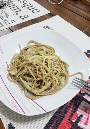 Una foto de Pasta con crema de espinaca