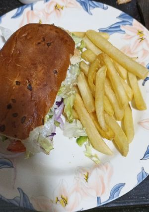 A picture of Stuffed veg garlic bread.