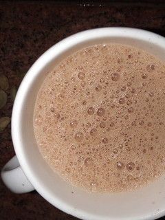 ஏலக்காய் டீ (Elakkai tea recipe in tamil) செய்முறை முக்கிய புகைப்படம்