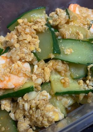 รูปของ ซูกินี่ผัดไข่ใส่กุ้ง