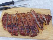 Una foto de salsa de cerezas para carne
