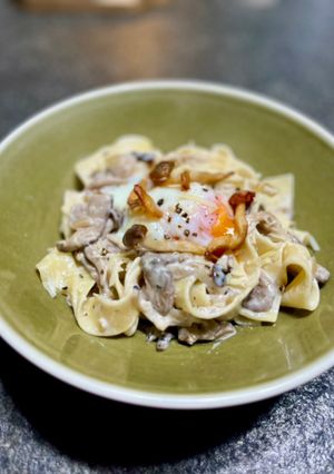 A picture of Creamy mushroom pasta 🍄.