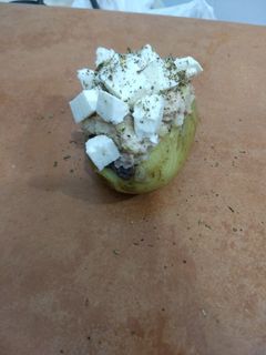 Una foto de Papa rellena de atún