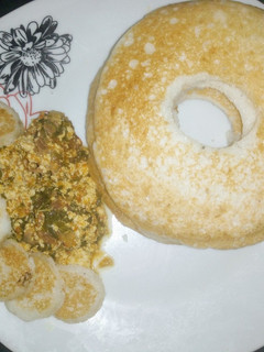 A picture of Sinasir and tofu (awara) sauce.
