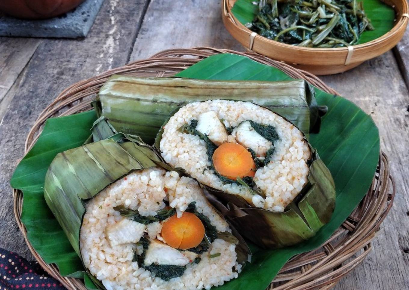 Nasi Bakar bumbu ayam balado