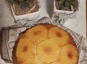 Una foto di torta ananas sciroppato
