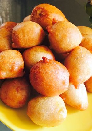 A picture of Banana puff puff.