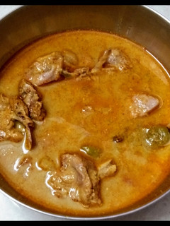 நாட்டுக்கோழி குழம்பு (Naatu kozhi kulambu recipe in tamil) செய்முறை முக்கிய புகைப்படம்