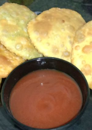 A picture of Matar Ki Kachori.