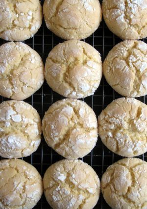 A picture of No-Dairy Lemon Cookies.