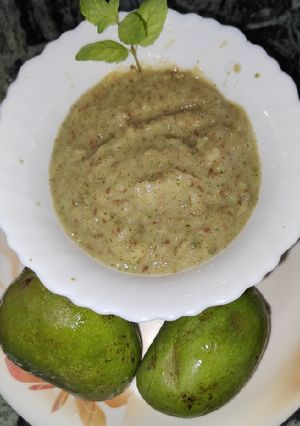 आम की हरी चटनी (aam ki hari chutney recipe in Hindi) रेसिपी मुख्य फोटो