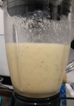 Una foto de Licuado de piña colada 🍍🥥(sin alcohol)