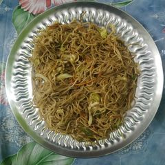 A picture of Street style chowmein.