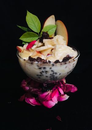 A picture of Vermicelli Fruit Custard.