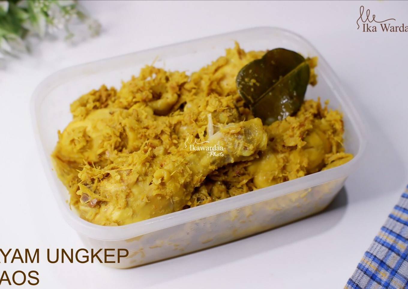 Ayam Ungkep Laos