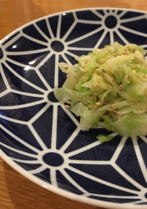 A picture of Korean cookery cabbage salad! (Namuru).