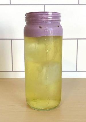 A picture of Coconut green tea.