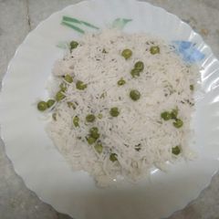 A picture of Matar pulao.