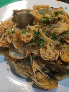 Una foto de Fideos con almejas a la marinera