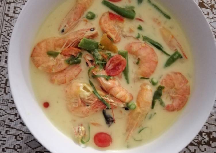 Langkah Langkah Memasak Gulai Udang Kacang Panjang yang Lezat