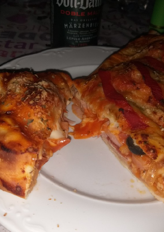 Una foto de Calzone català