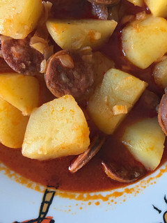 Una foto de Patatas a la riojana