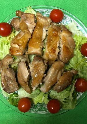 A picture of Sweet & Sour chicken.