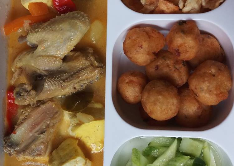 Resep Kari ayam komplit ala  meisua | Bahan Membuat Kari ayam komplit ala  meisua Yang Mudah Dan Praktis